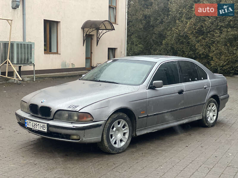 Седан BMW 5 Series 1998 в Калуші