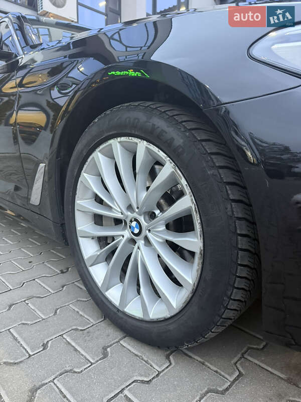 Седан BMW 5 Series 2020 в Киеве