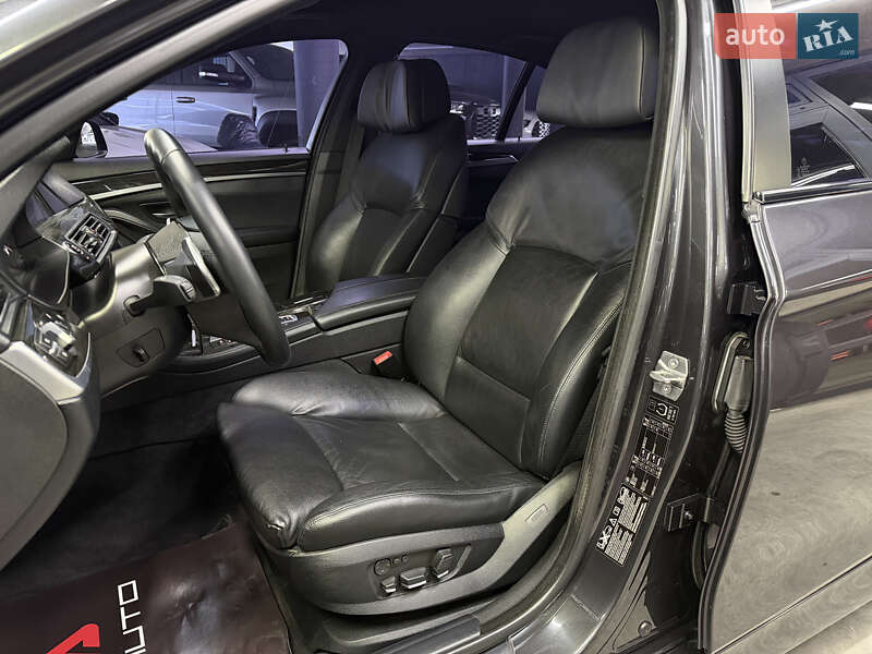 Седан BMW 5 Series 2012 в Одесі
