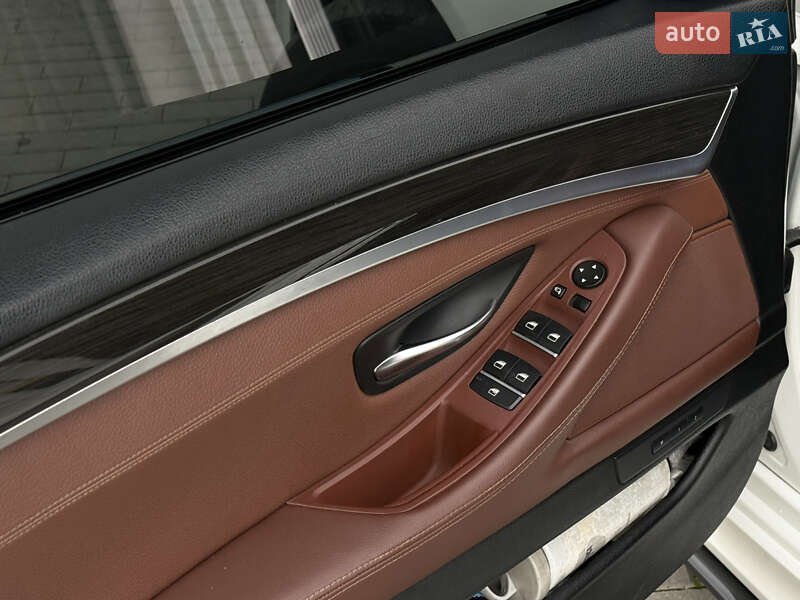 Седан BMW 5 Series 2011 в Бершади