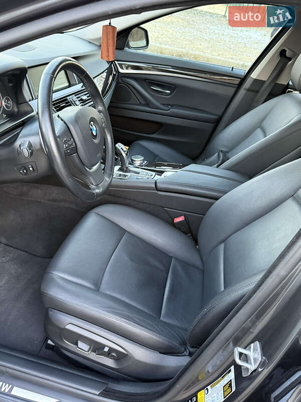 Седан BMW 5 Series 2016 в Ковеле