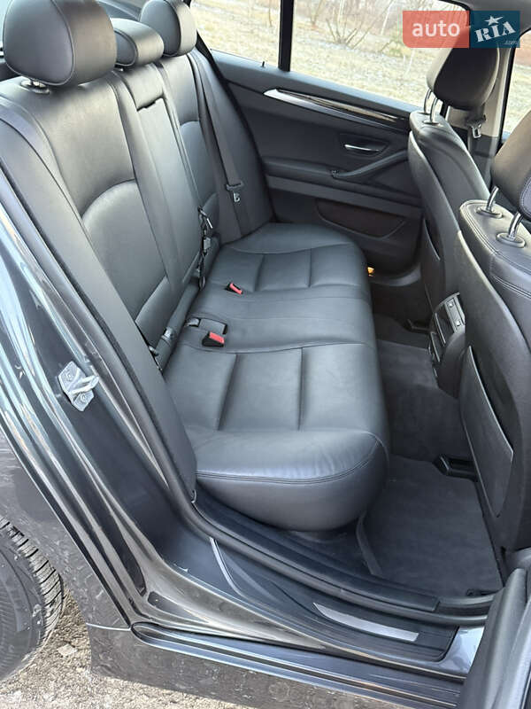 Седан BMW 5 Series 2016 в Ковеле