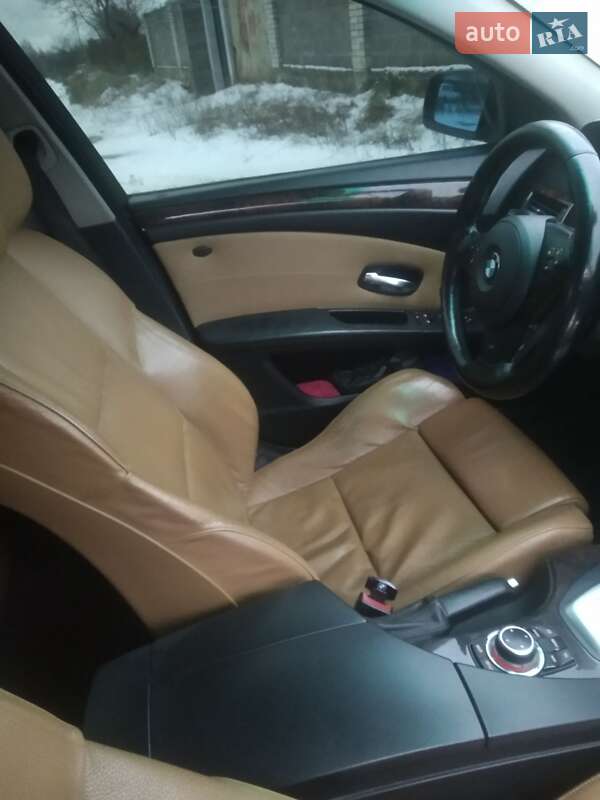 Седан BMW 5 Series 2009 в Коростене
