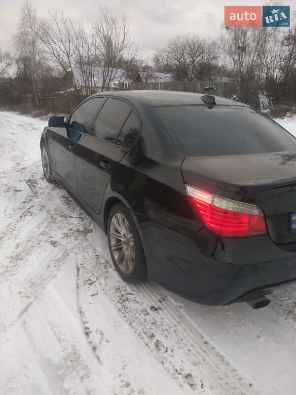 Седан BMW 5 Series 2009 в Коростене