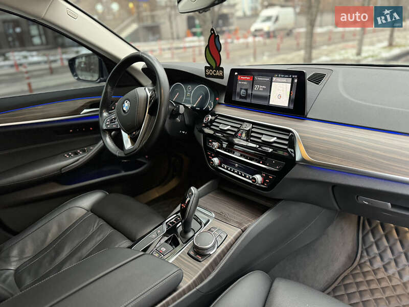 Седан BMW 5 Series 2018 в Киеве