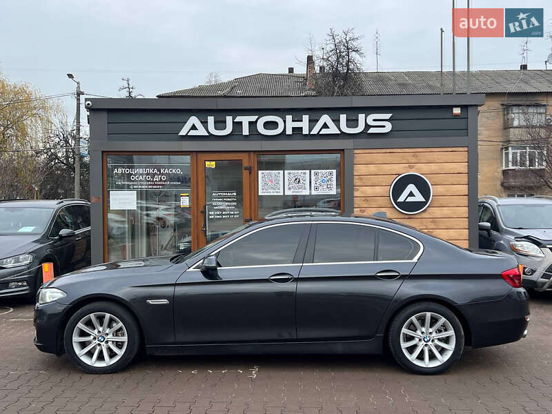 Седан BMW 5 Series 2015 в Житомирі