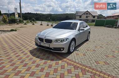 Седан BMW 5 Series 2015 в Мукачевому