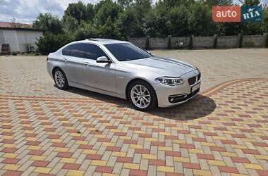 Седан BMW 5 Series 2015 в Мукачевому