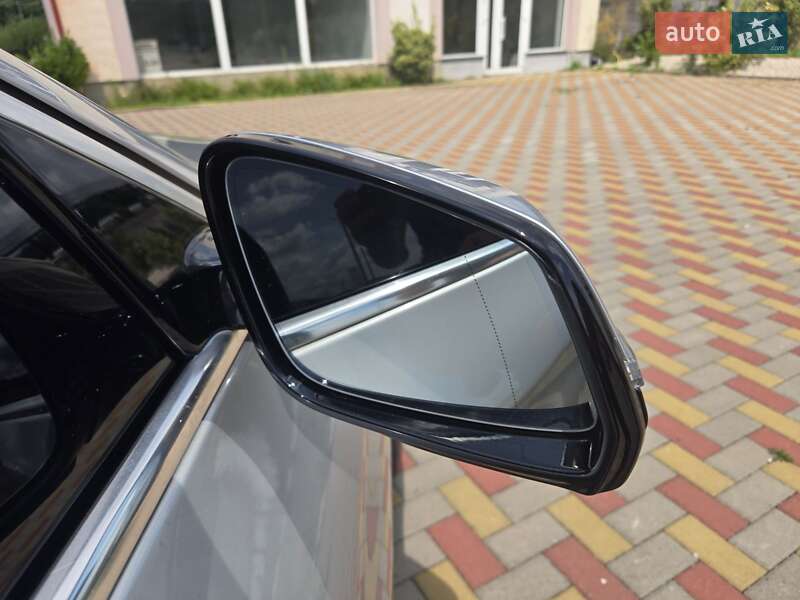 Седан BMW 5 Series 2015 в Мукачевому