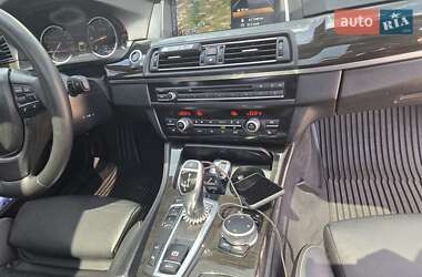 Седан BMW 5 Series 2015 в Мукачевому