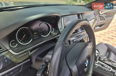 Седан BMW 5 Series 2015 в Мукачевому