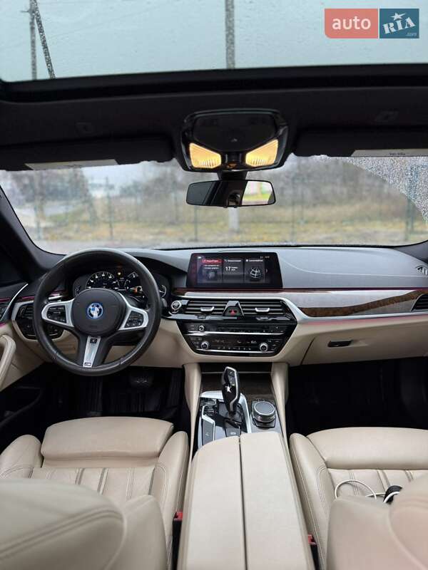 Седан BMW 5 Series 2017 в Камне-Каширском