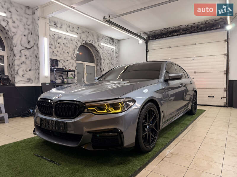 BMW 5 Series 2019