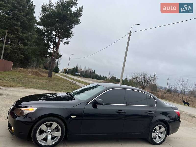 Седан BMW 5 Series 2004 в Славуті