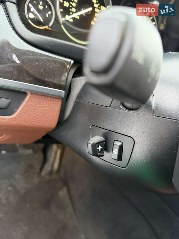 Седан BMW 5 Series 2015 в Луцьку