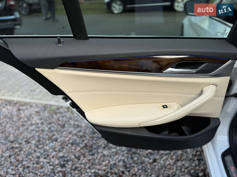 Седан BMW 5 Series 2018 в Львові фото 42 Седан BMW 5 Series 2018 в Львові