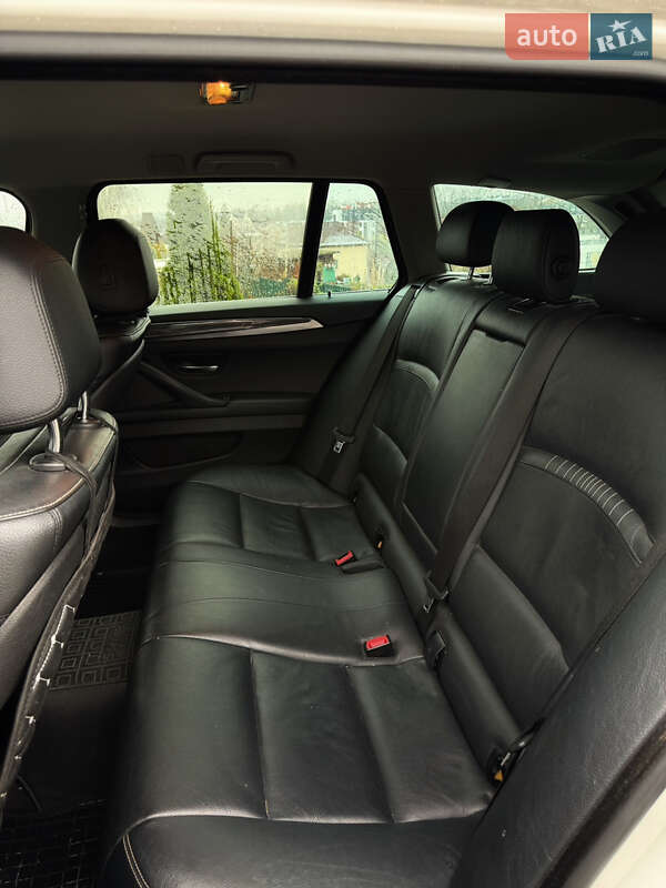 Універсал BMW 5 Series 2014 в Чернівцях