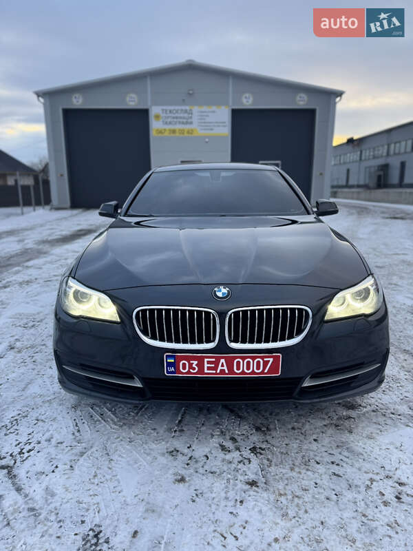 Седан BMW 5 Series 2013 в Нововолинську