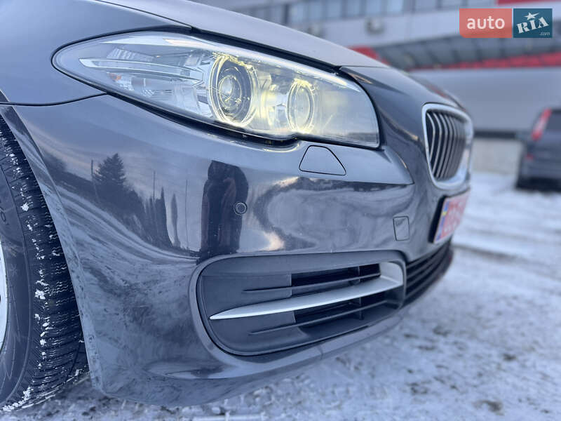 Седан BMW 5 Series 2013 в Нововолинську