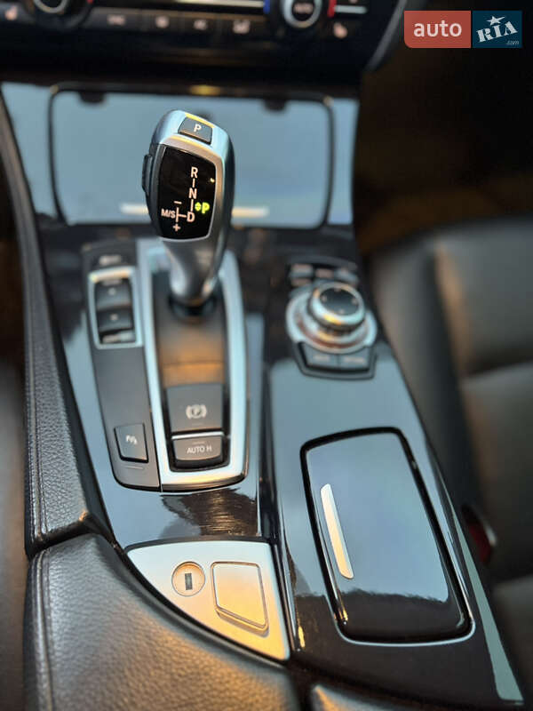Седан BMW 5 Series 2013 в Нововолинську