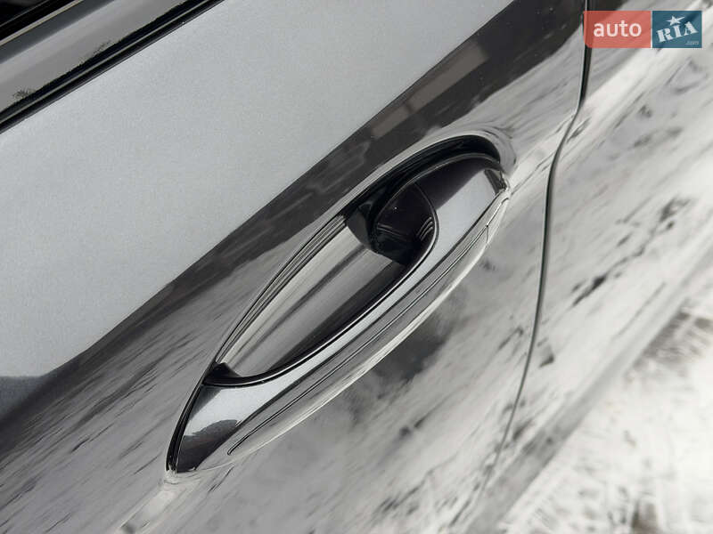 Седан BMW 5 Series 2017 в Мукачевому