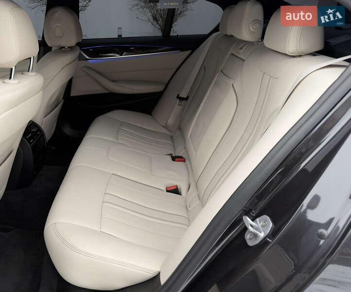 Седан BMW 5 Series 2017 в Мукачевому