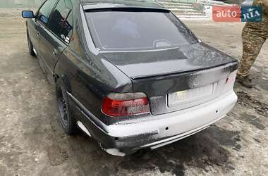 Седан BMW 5 Series 2001 в Гайсине