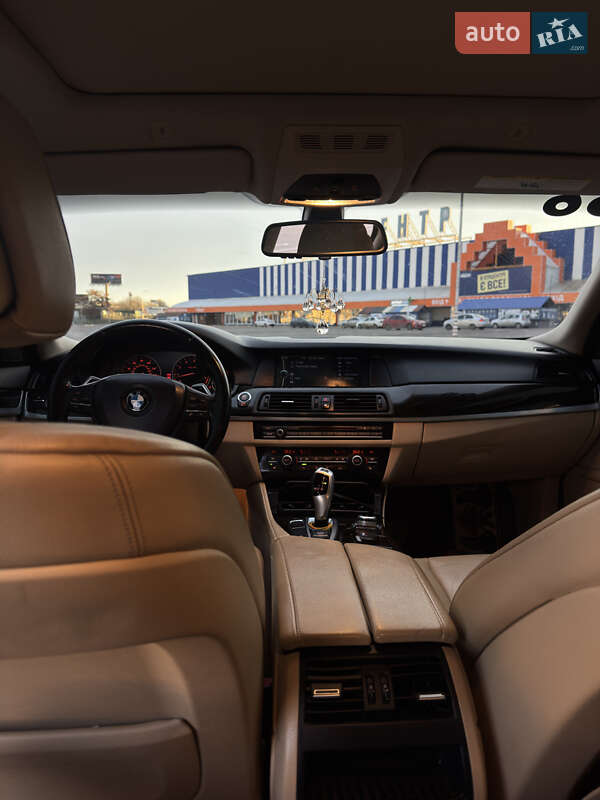 Седан BMW 5 Series 2012 в Одесі