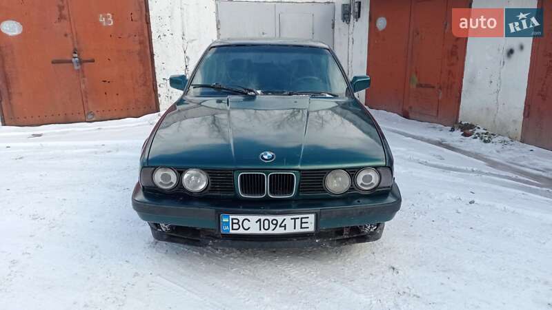Седан BMW 5 Series 1989 в Львове