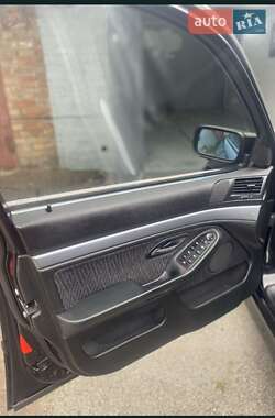 Седан BMW 5 Series 2002 в Кропивницькому