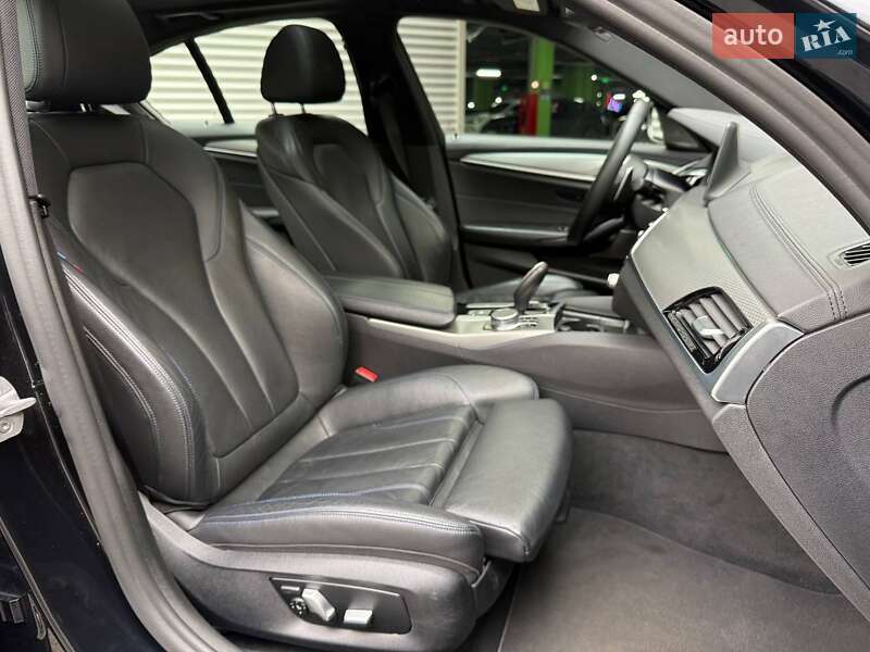 Седан BMW 5 Series 2017 в Киеве