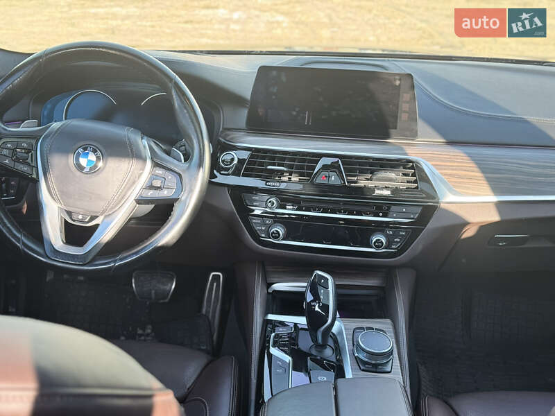 Седан BMW 5 Series 2017 в Киеве фото 19 Седан BMW 5 Series 2017 в Киеве