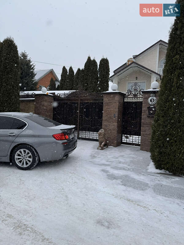 Седан BMW 5 Series 2015 в Вінниці
