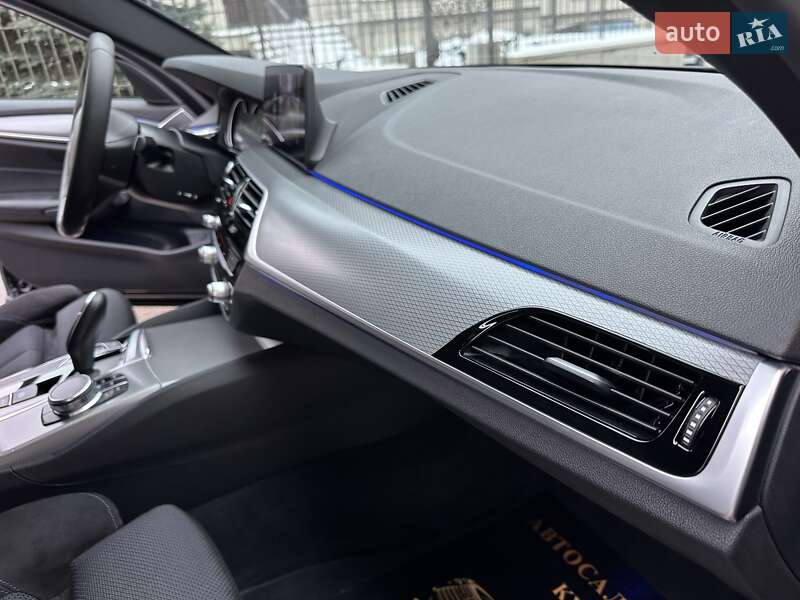Седан BMW 5 Series 2017 в Киеве фото 59 Седан BMW 5 Series 2017 в Киеве