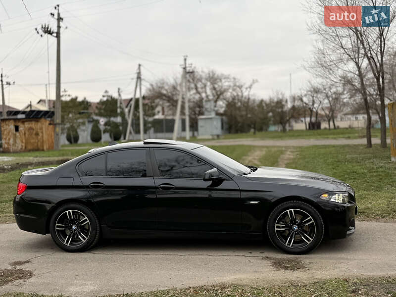 Седан BMW 5 Series 2012 в Николаеве