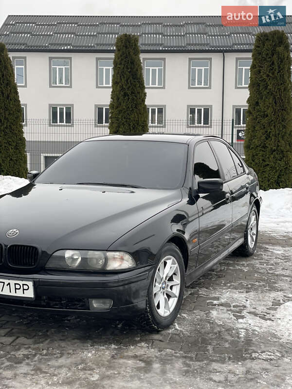 Седан BMW 5 Series 1999 в Виннице