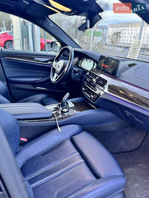 Універсал BMW 5 Series 2017 в Львові фото 13 Універсал BMW 5 Series 2017 в Львові