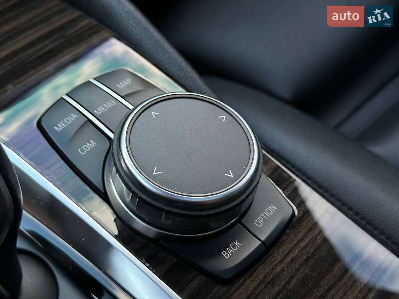 Седан BMW 5 Series 2018 в Києві