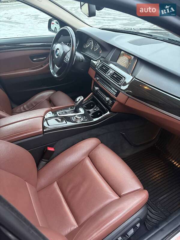 Седан BMW 5 Series 2015 в Запорожье