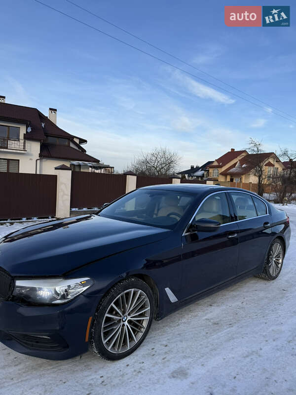 Седан BMW 5 Series 2017 в Львове