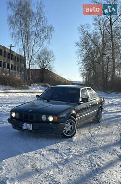 Седан BMW 5 Series 1994 в Чернигове
