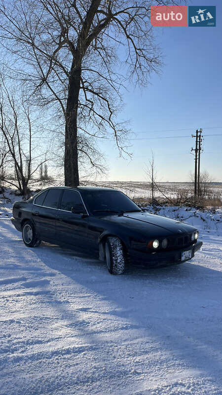 Седан BMW 5 Series 1994 в Чернігові
