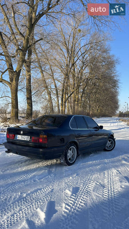 Седан BMW 5 Series 1994 в Чернігові