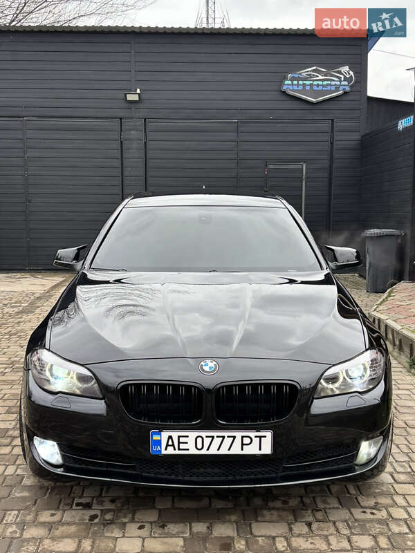 BMW 5 Series 2012