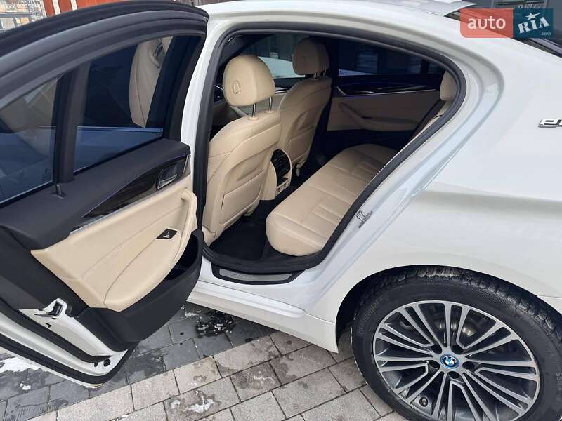 Седан BMW 5 Series 2018 в Львове фото 13 Седан BMW 5 Series 2018 в Львове