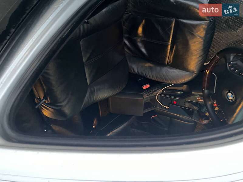 Седан BMW 5 Series 2003 в Белгороде-Днестровском фото 11 Седан BMW 5 Series 2003 в Белгороде-Днестровском