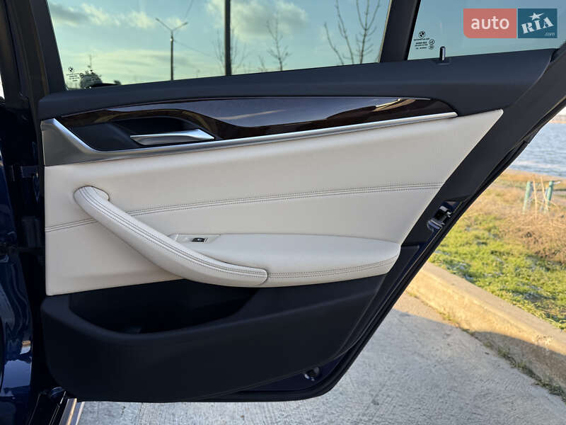 Седан BMW 5 Series 2018 в Николаеве