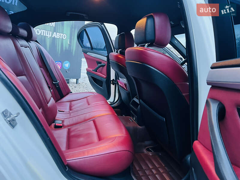 Седан BMW 5 Series 2011 в Харкові