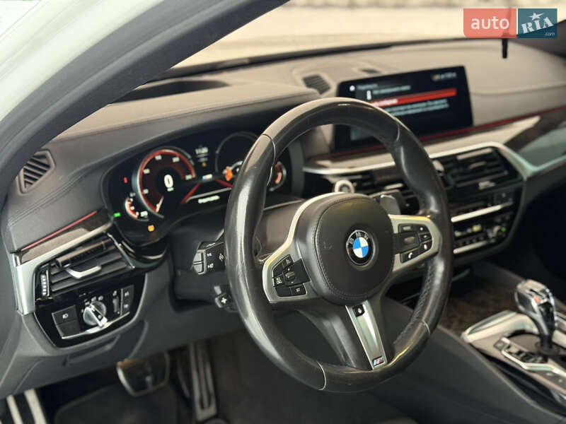 Седан BMW 5 Series 2017 в Киеве