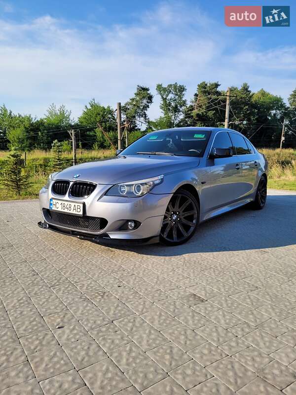 BMW 5 Series 2004